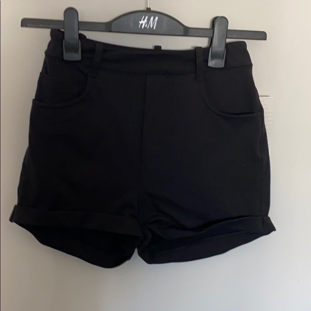 Lululemon ok hi short 4 brand new with tag
